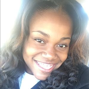 Meet your Posher, Ceville